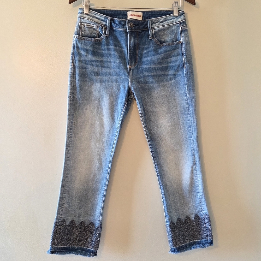 Driftwood Candace Embroidered Hem Straight Ankle High Rise Crop Jeans Size 28 - Picture 3 of 16